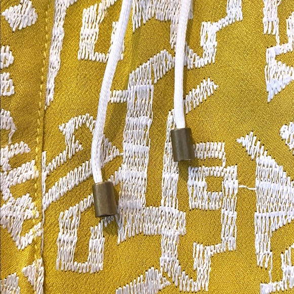 Elevenses Embroidered Gold Shorts - Picture 10 of 16